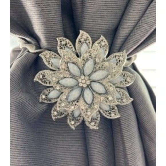 New Classic Luxury Big Crystal Magnetic Curtain Tieback and Holdback Flower - Picture 1 of 3